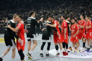 EL postavila pitanje koje zanima sve u Srbiji: "Hoće li se više gledati Partizan ili Zvezda?"